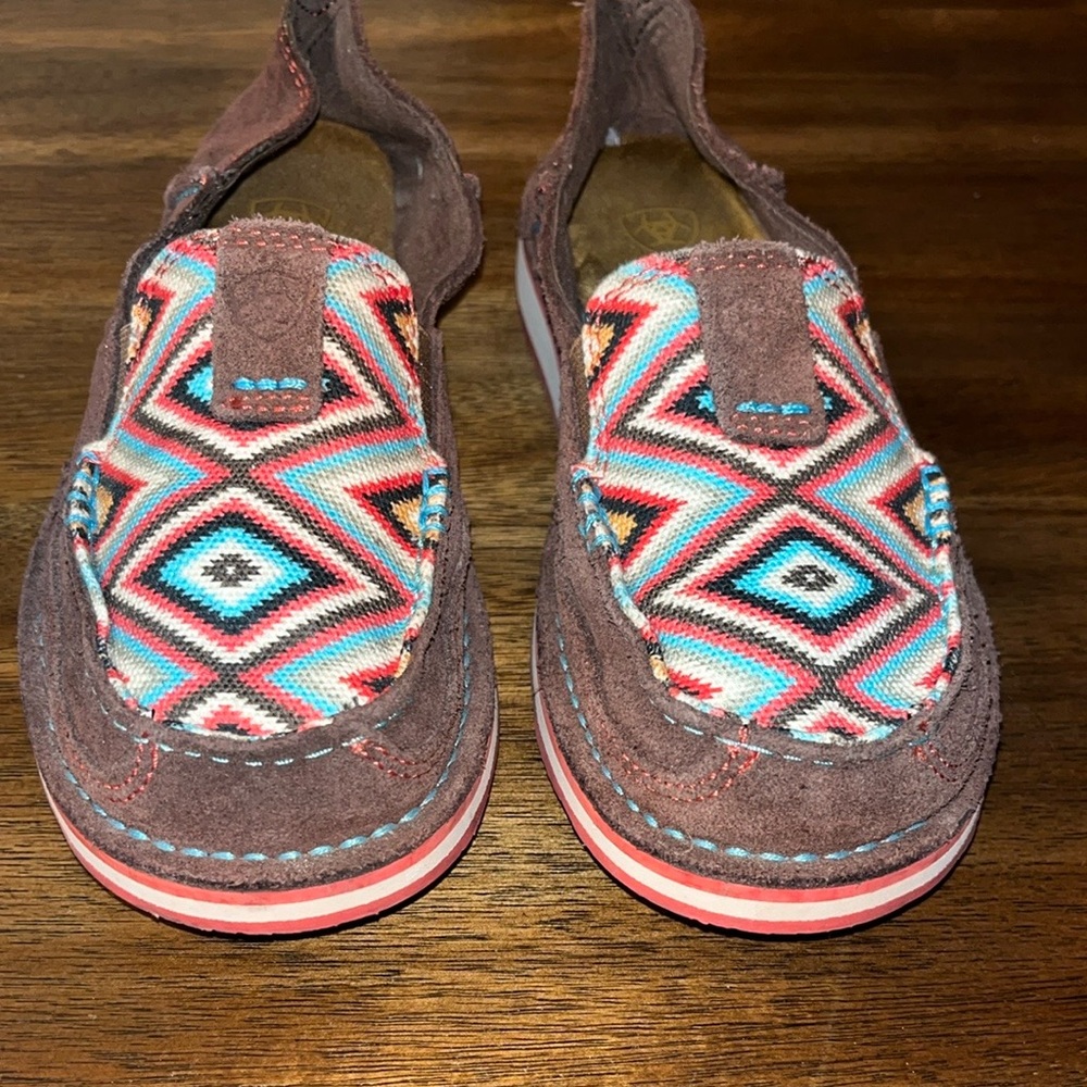 Ariat Cruiser Moccasin shoes size 5.5 Nice. country